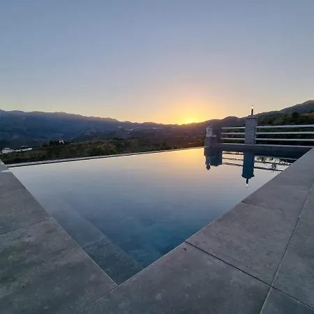 Гостьовий будинок Casa Eden - Mountain View, Infinity Pool