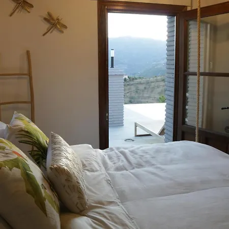 Casa Eden - Mountain View, Infinity Pool Гостьовий будинок *